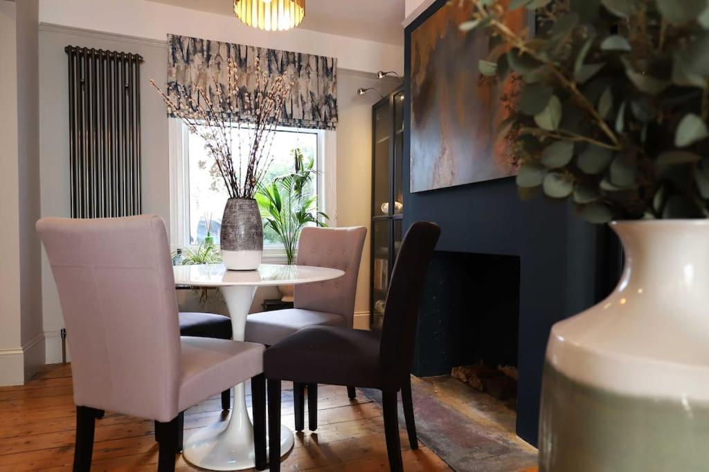 Stylish Townhouse 15 Mins To Laines & Seafront Brighton Exterior foto