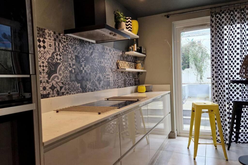 Stylish Townhouse 15 Mins To Laines & Seafront Brighton Exterior foto