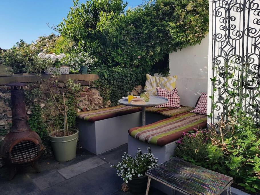 Stylish Townhouse 15 Mins To Laines & Seafront Brighton Exterior foto